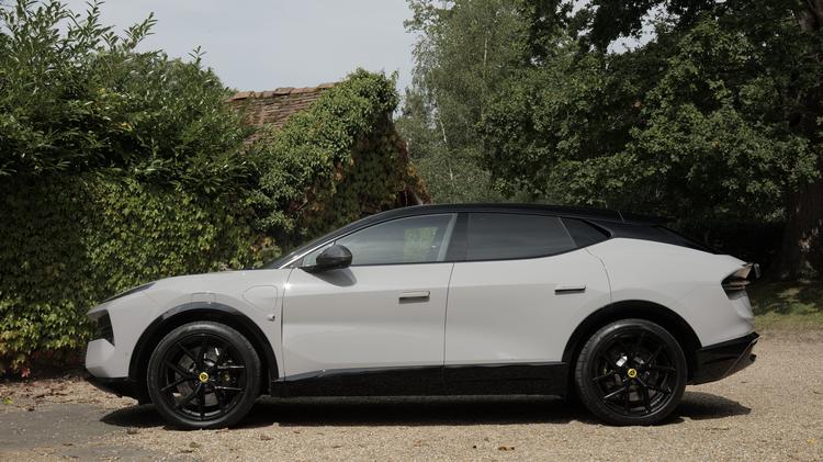 LOTUS ELETRE 450kW 112kWh 5dr Auto